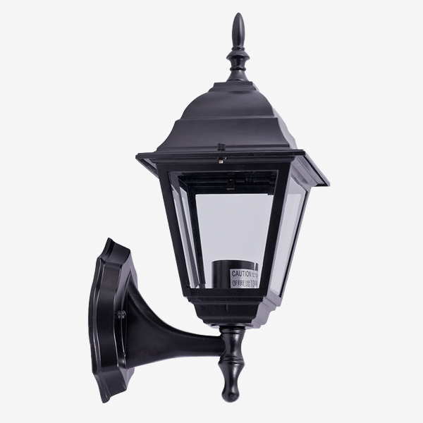 Chup Small Black Cast Coach Light